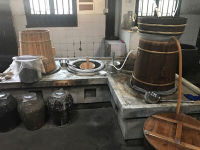 Tour of a wind making factory in Shaoxing. This area is where the rice is cooked. Wine making factory