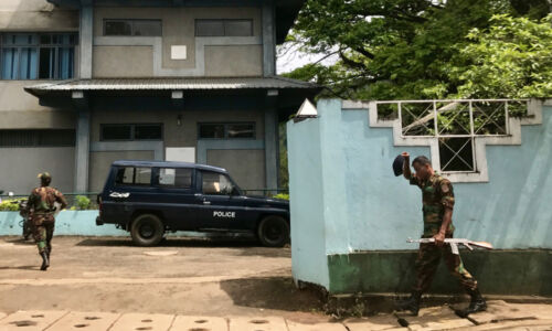 Don't fuck with the police. Sri Lanka Police