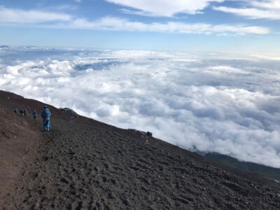 The decent views are quite impressive. Mount Fuji decent trail