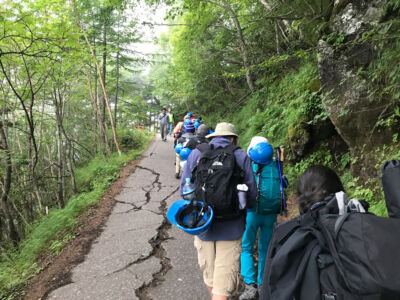 The paved path at the beginning is easy start of hike