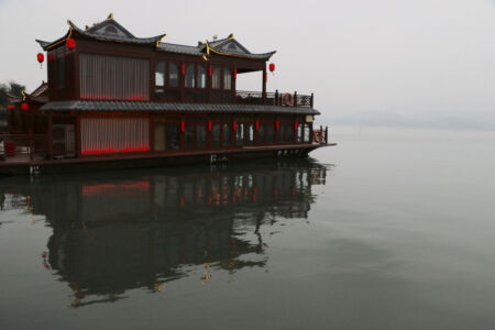 The dining boat is a good fun Dining boat