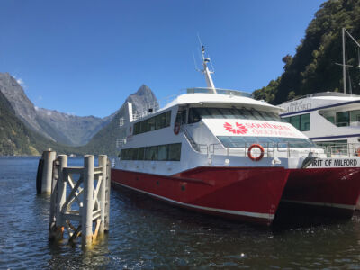 Milford Sound cruise boat