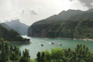 Qutang Gorge entrance Qutang Gorge