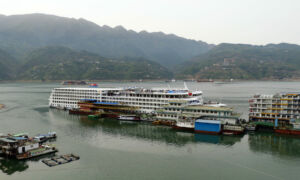 The President 7 cruise boat Yangtze River cruise boat